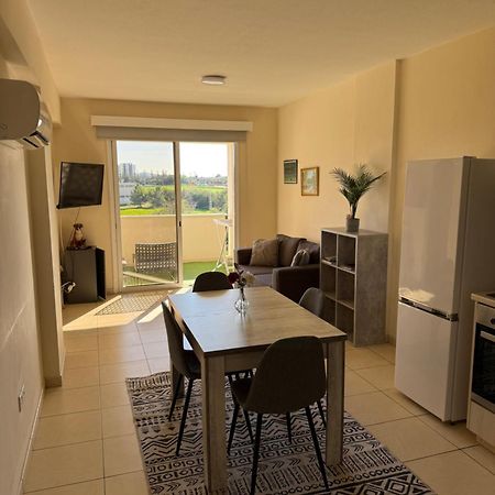 Sunrise Apartment Larnaca Luaran gambar