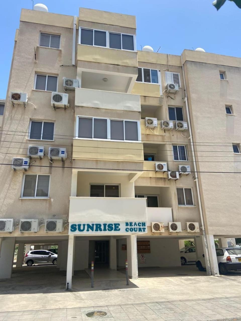 Sunrise Apartment Larnaca Luaran gambar